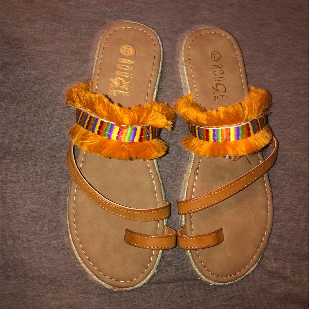 Rouge Helium Sandals